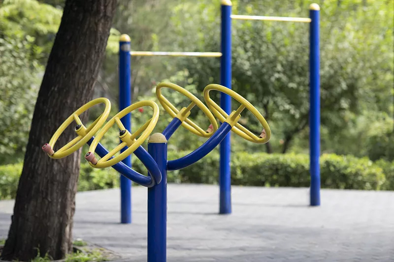 常見(jiàn)的(de)戶外(wài)健身(shēn)器(qì)材有(yǒu)哪幾種